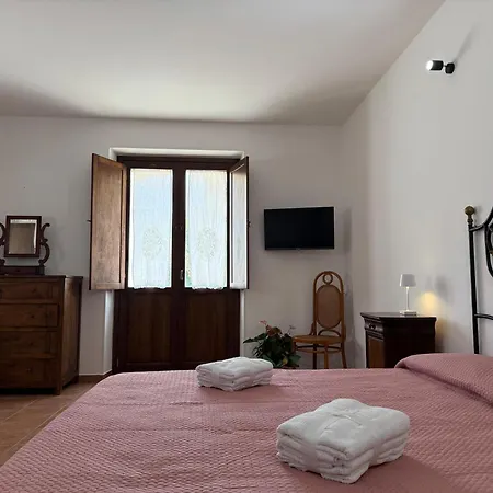 Casa Lydia לינה וארוחת בוקר *