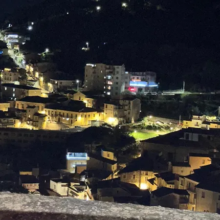 Casa Lydia 住宿加早餐酒店 *