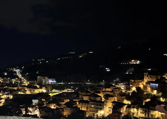 Alojamento de Acomodação e Pequeno-almoço Casa Lydia *